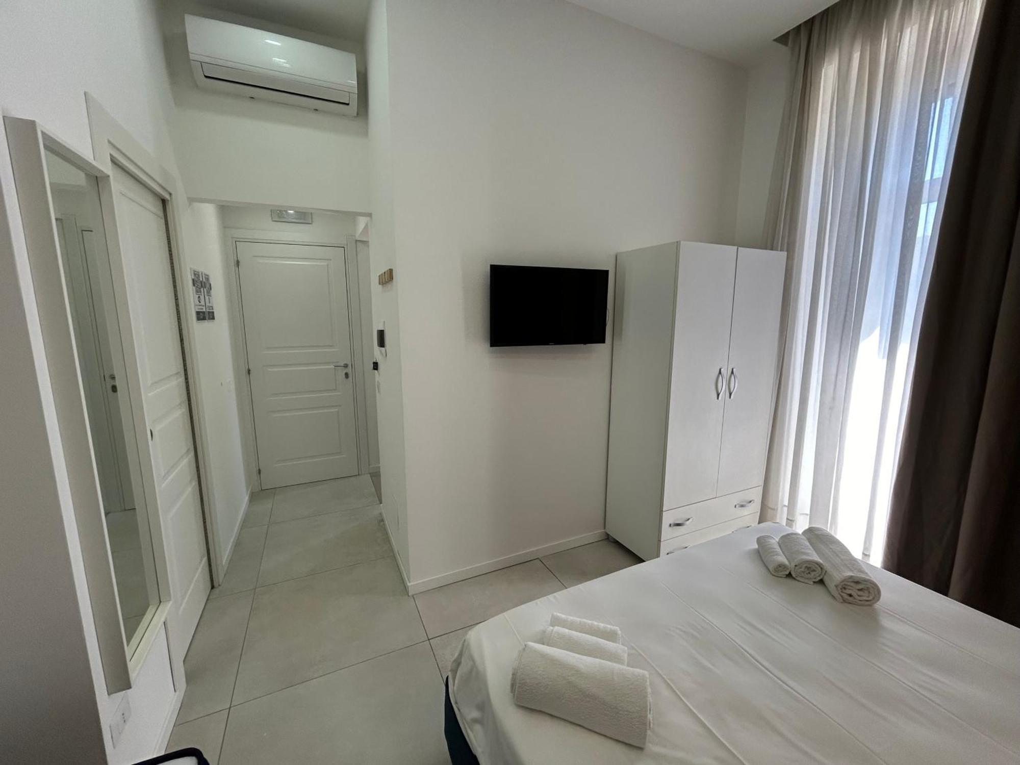 Enjoy Rooms 那不勒斯 外观 照片