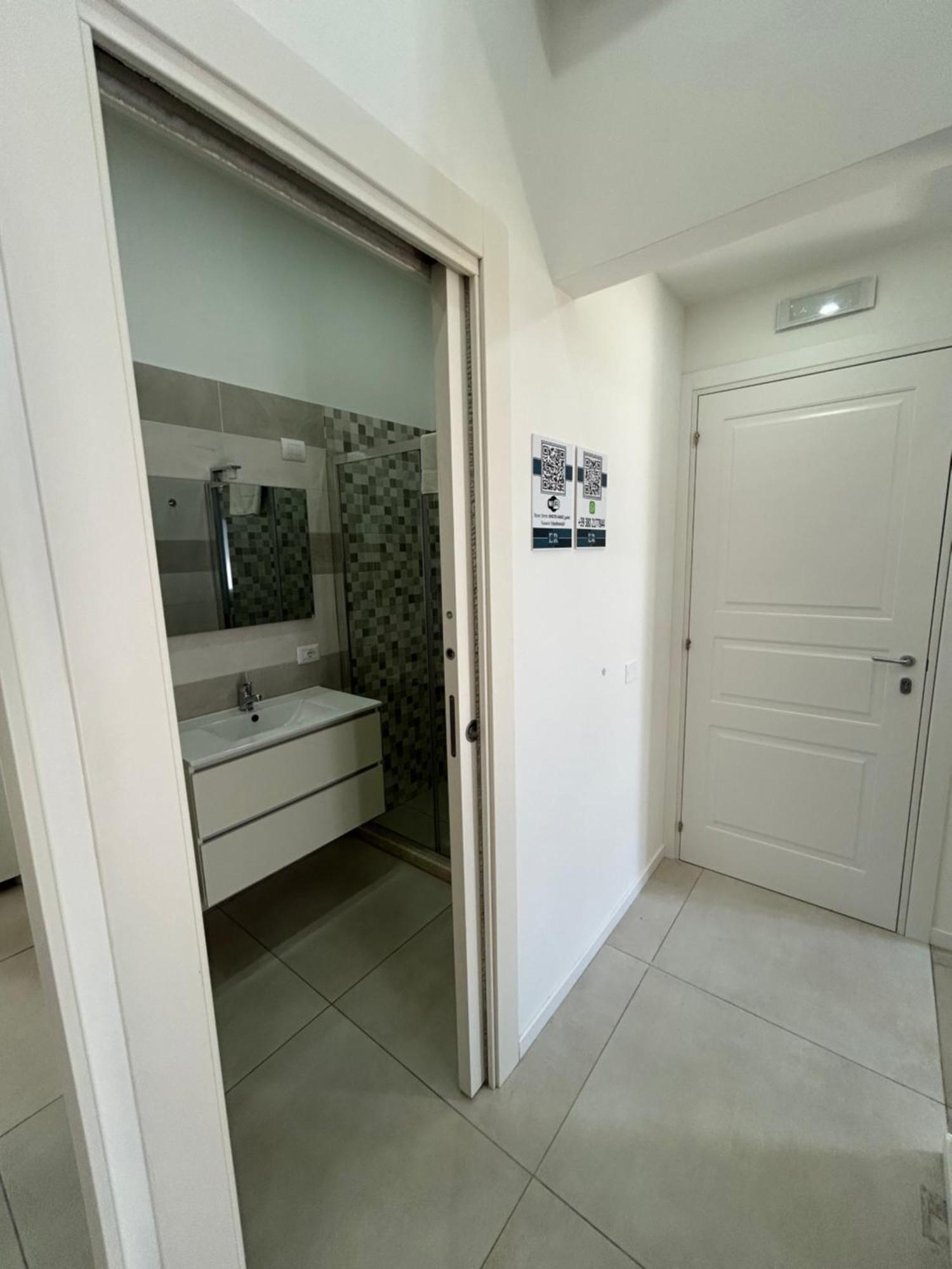 Enjoy Rooms 那不勒斯 外观 照片