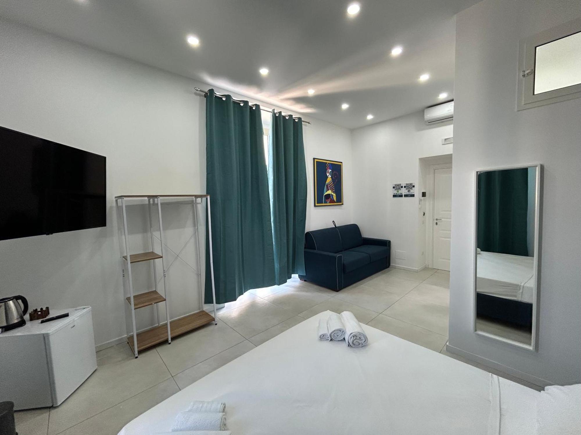 Enjoy Rooms 那不勒斯 外观 照片